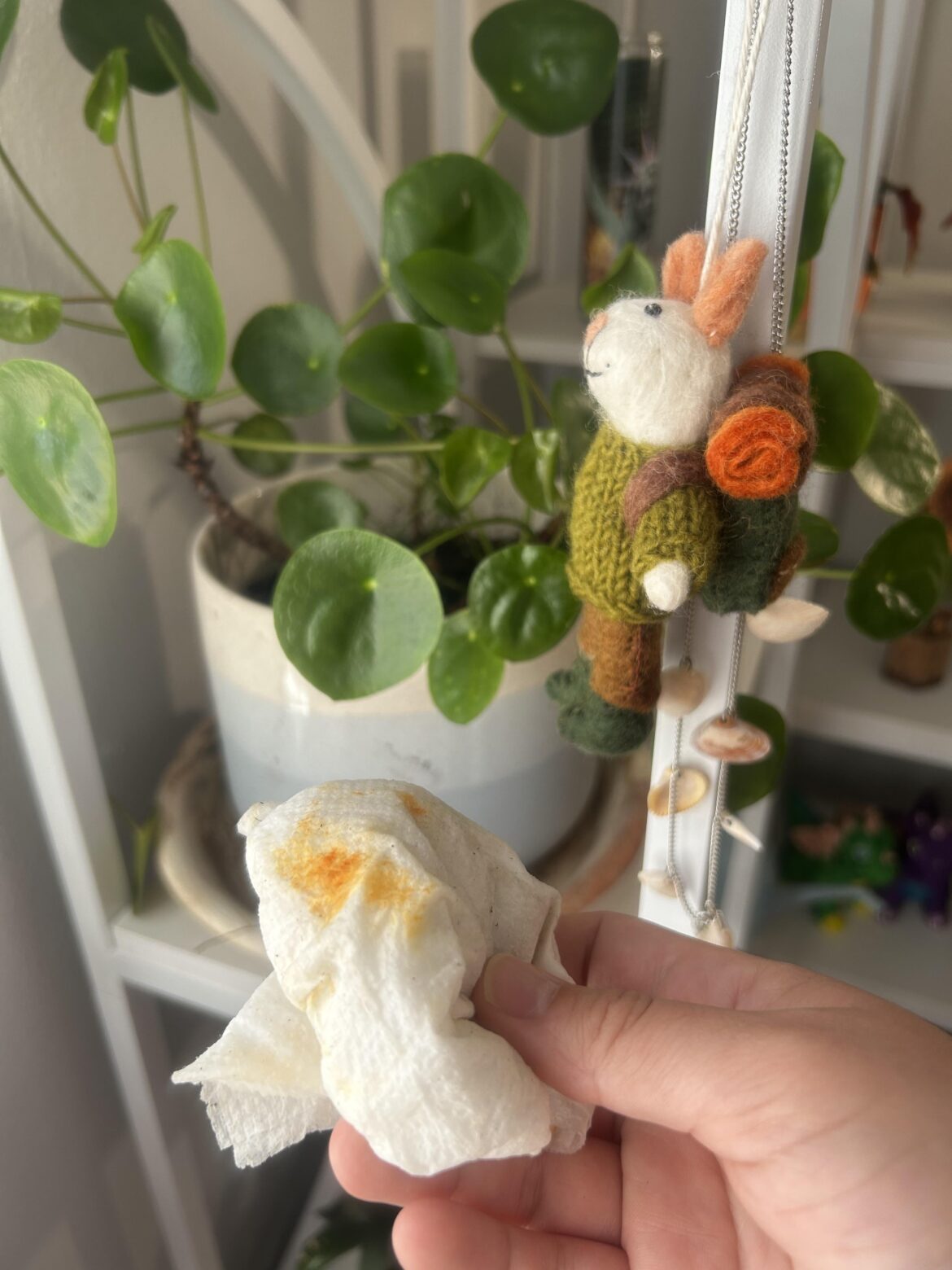 Orange residue on my plants?