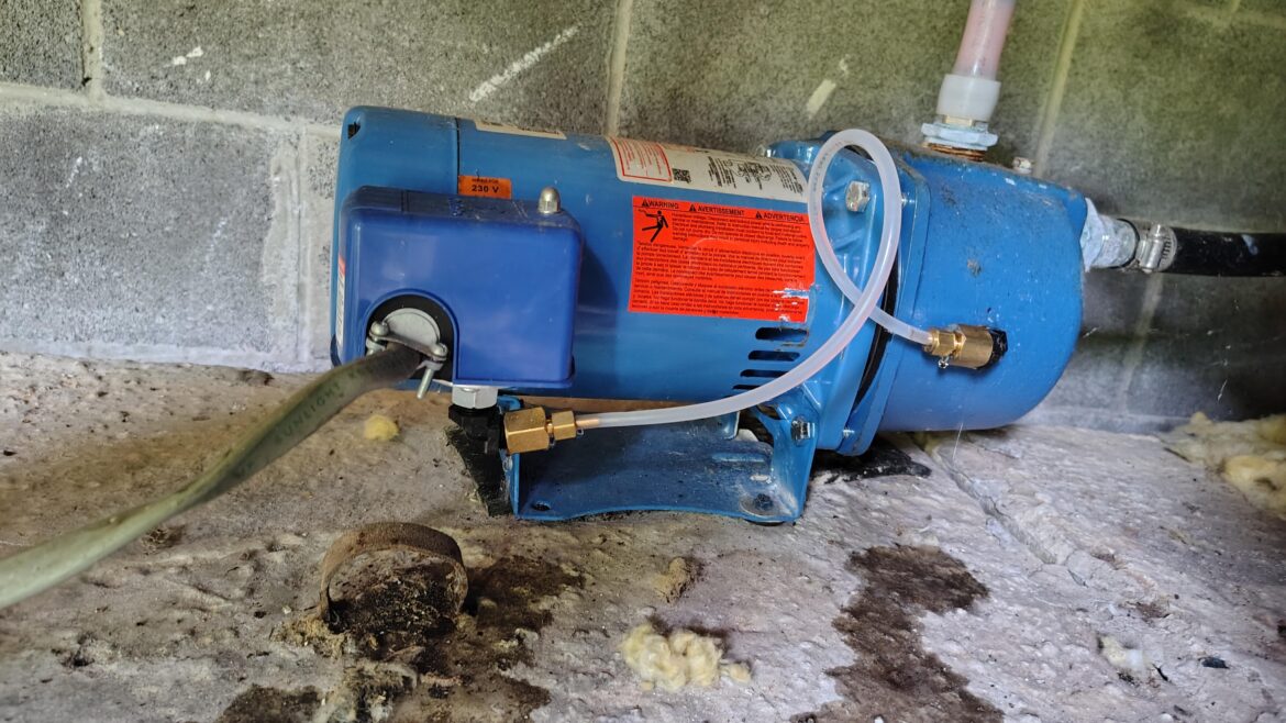 Spring house pump