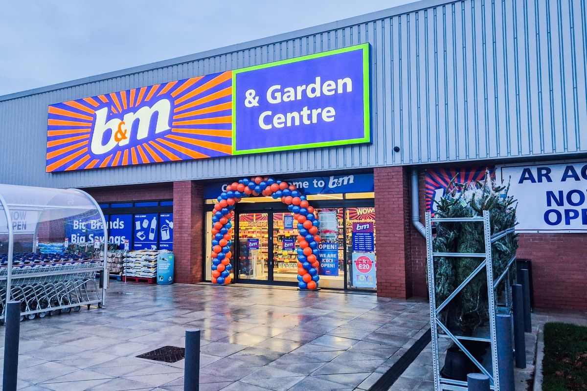 B&M, Pontypridd