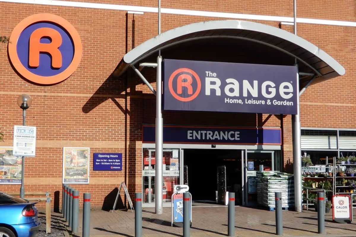 The Range shoppers 'need' £6 lights that 'transform' gardens without using any electricity