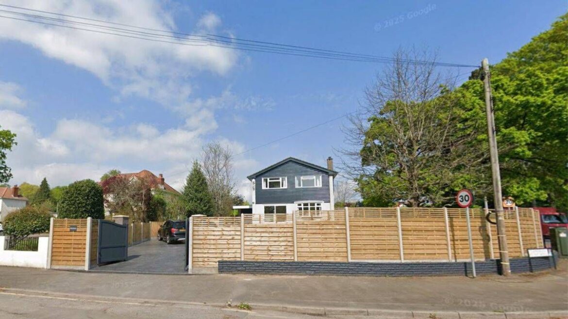 Family ordered to tear down garden fence after planning appeal fails North Wales Live