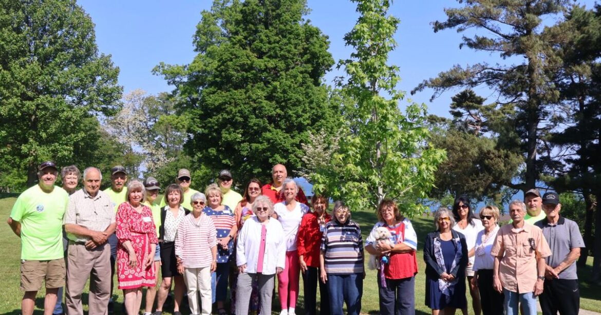 Garden club celebrates 16 new trees at Lake Shore Park | News