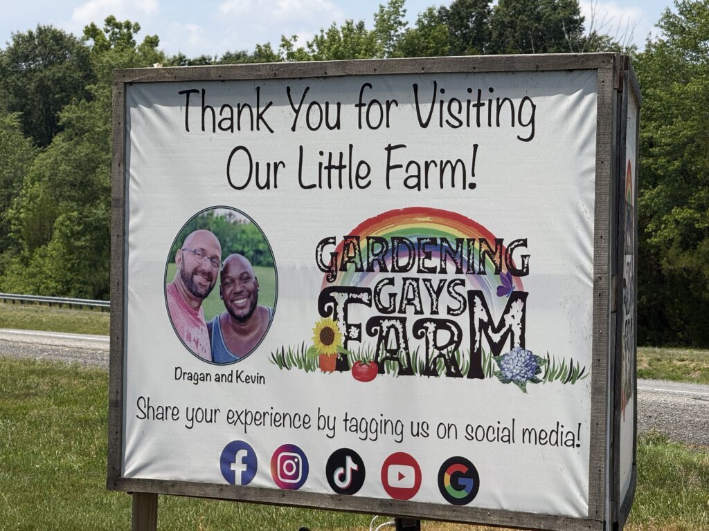 Sign says 'thank you for visiting our little farm"
