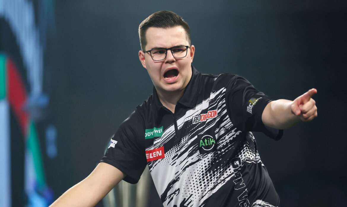 Debutant Van Veen Gets Madison Square Garden Goosebumps Debutant Van Veen Gets Madison Square Garden Goosebumps