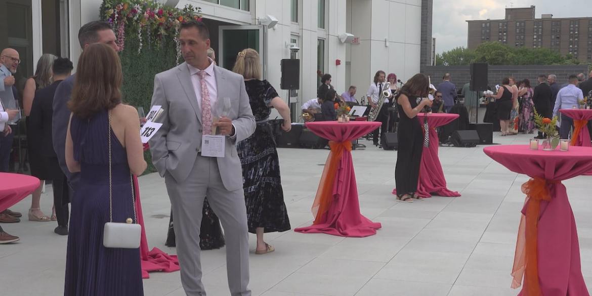 Garden Party Gala showcases support for Rockford University