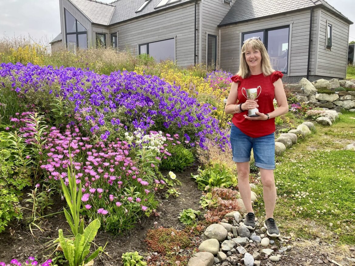 Lerwick gardeners celebrated by community council