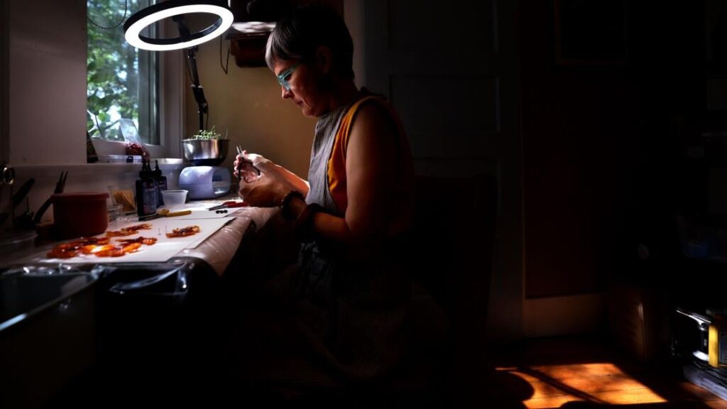This Tucson maker turns desert blooms and garden flowers into jewelry This Tucson maker turns desert blooms and garden flowers into jewelry