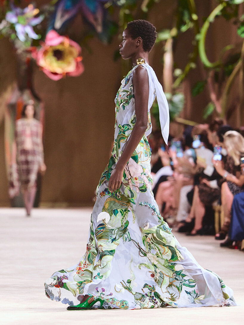 giant flowers and twisting vines shape bureau betak's enchanted garden for chanel - 7