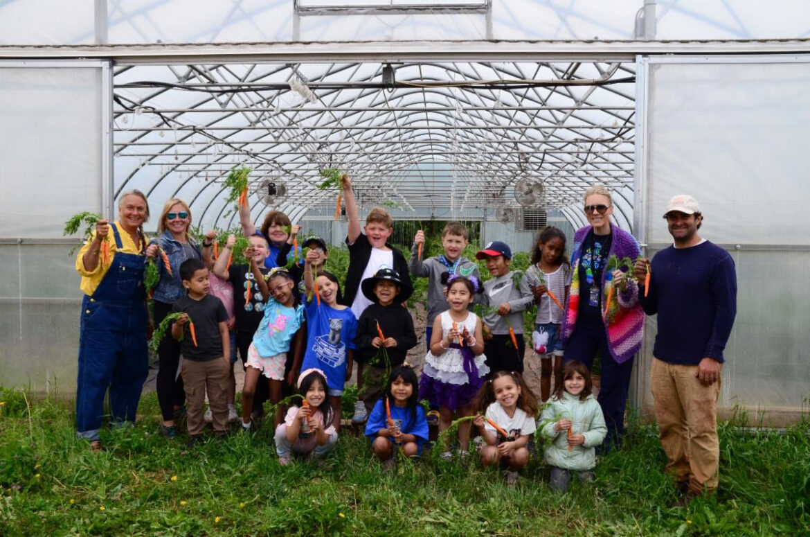The Catskill Edible Garden Project connects students to local farms