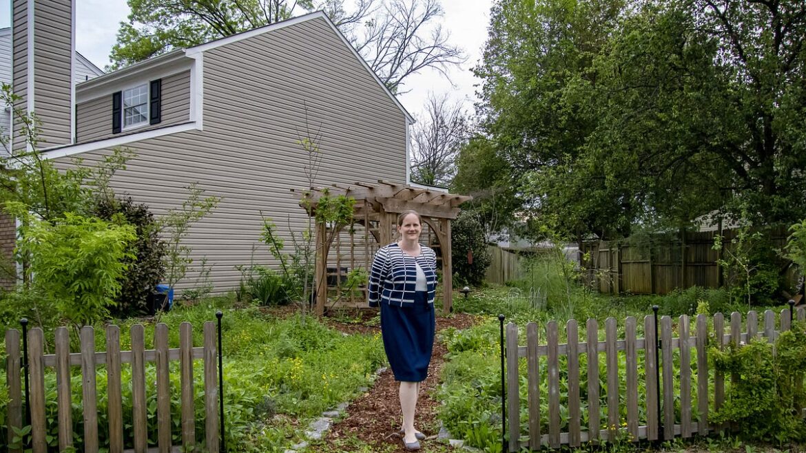 Lawn and order: How an Alabama veterinarian’s garden landed her in criminal court Lawn and order: How an Alabama veterinarian's garden landed her in criminal court