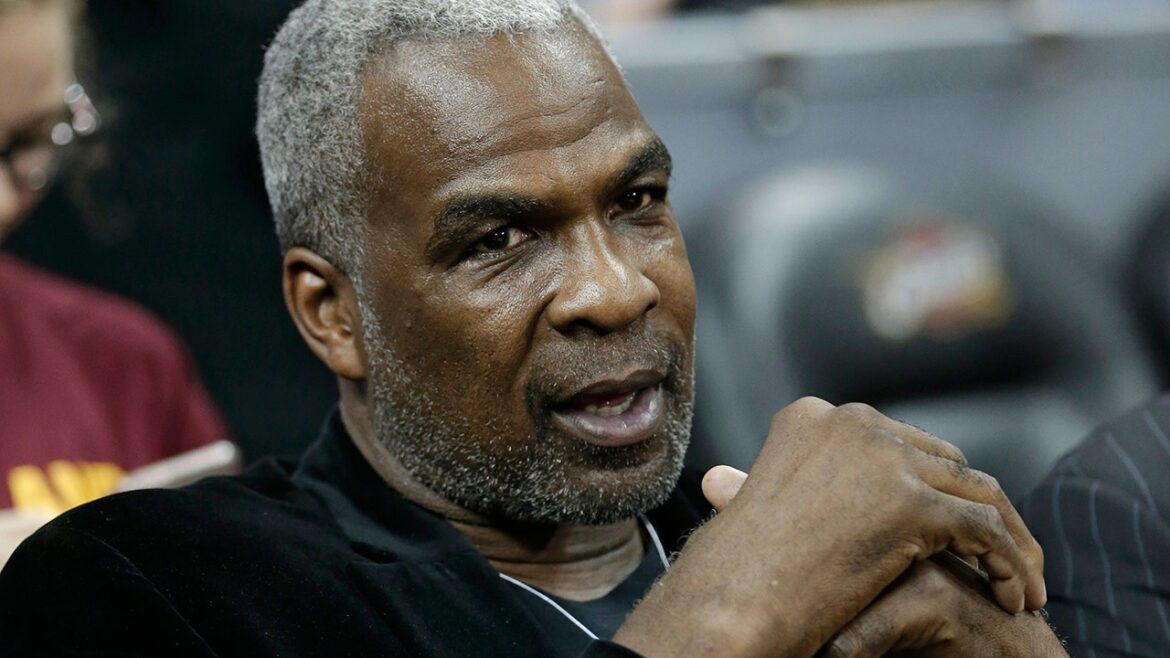 Charles Oakley has lawsuit against Madison Square Garden dismissed Charles Oakley has lawsuit against Madison Square Garden dismissed