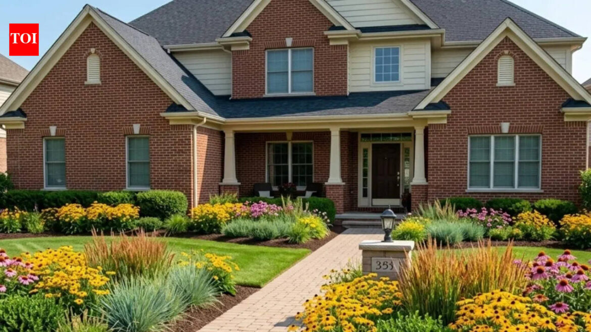 7 native plants that keep your front yard neat and pollinator-friendly | 7 native plants that keep your front yard neat and pollinator-friendly |