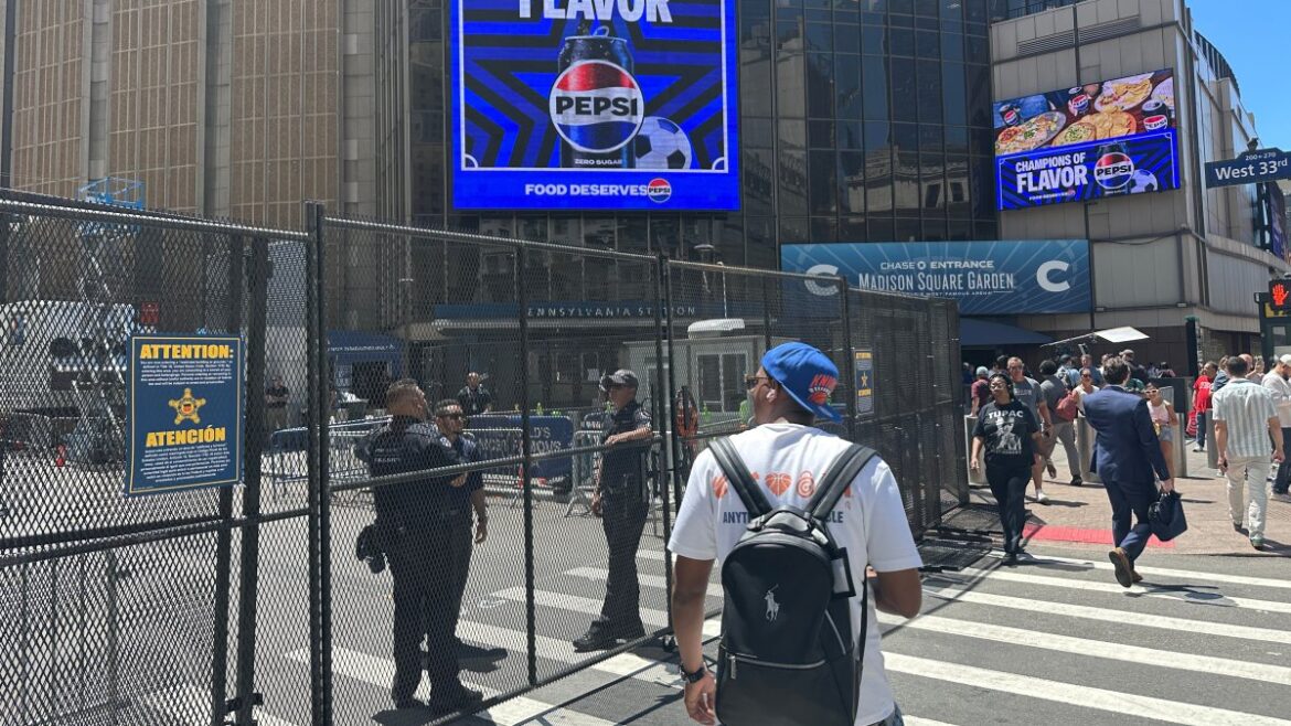 Knicks watch party returns to Madison Square Garden: What to know – NBC New York