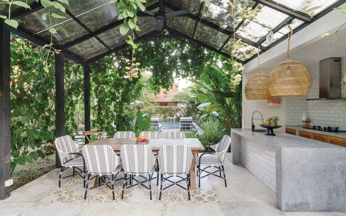 Home & Design | Elevated Outdoor Entertainment Home & Design | Elevated Outdoor Entertainment