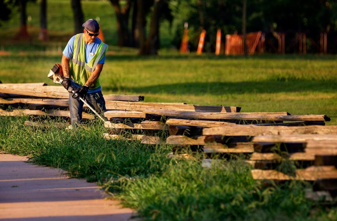Your last mow in Oklahoma could be sooner than you think. Here's when