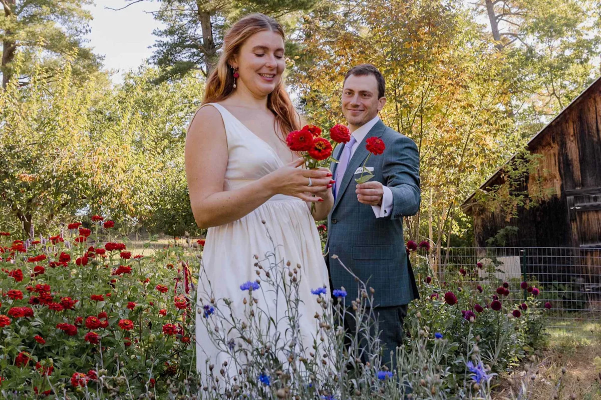 Couple Saves Thousands by Planting 50-Foot Garden in Parents’ Backyard to Grow Their Own Wedding Flowers (Exclusive) - All For Gardening