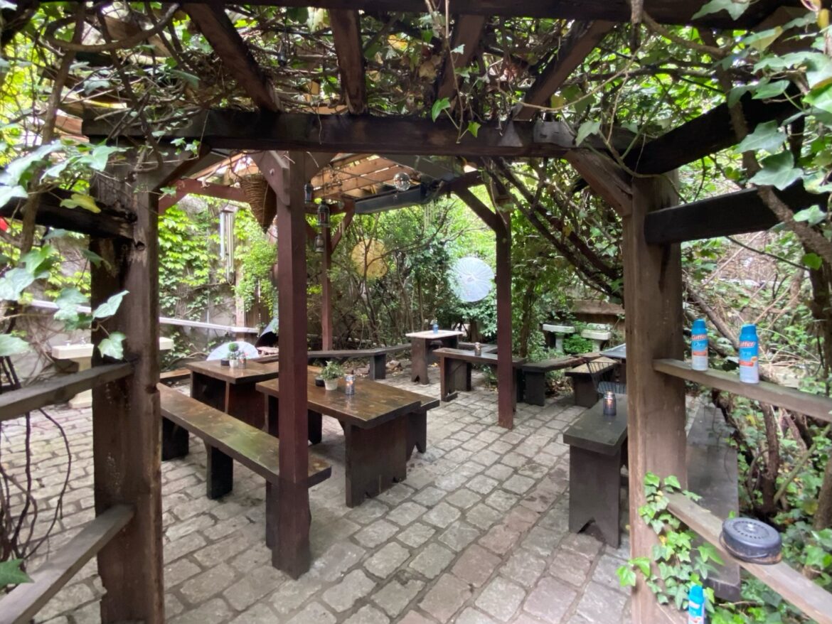 Check out this new secret backyard garden in Williamsburg Loading animation